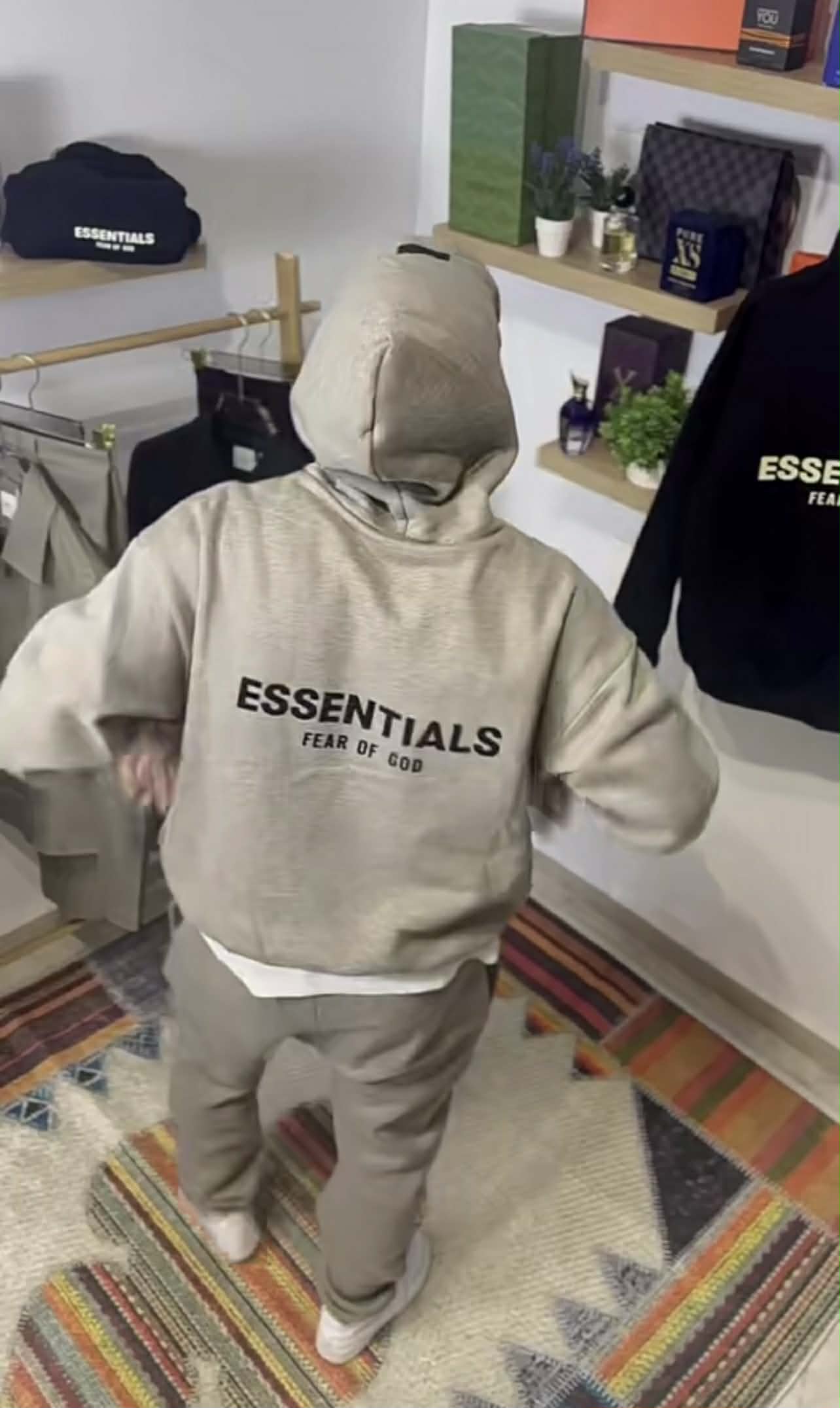 Ensemble ESSENTIALS dernière collection 😍❤️